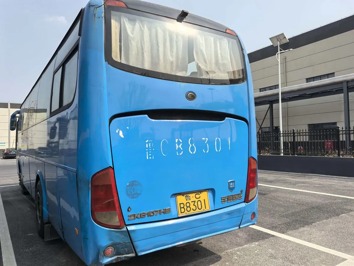 Yutong 6107