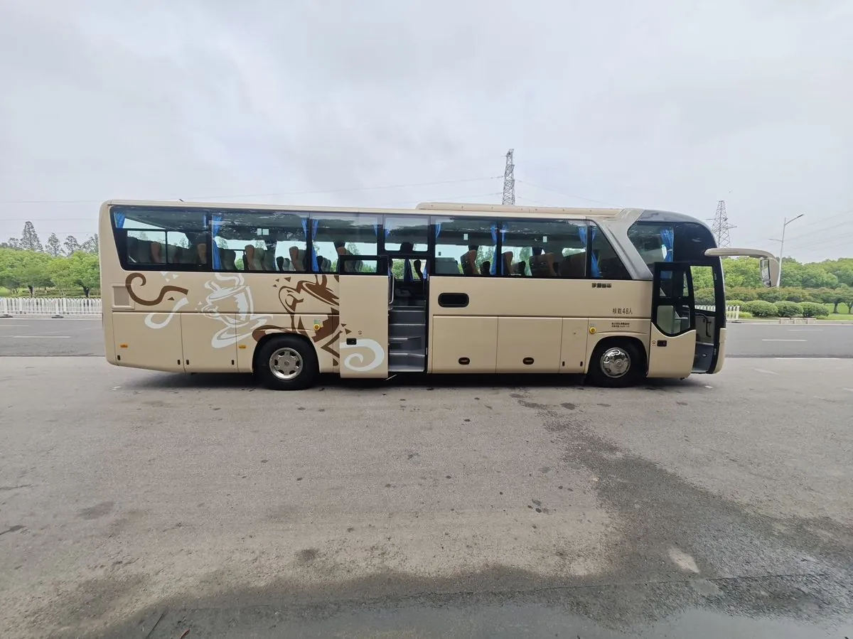 Yutong ZK6122