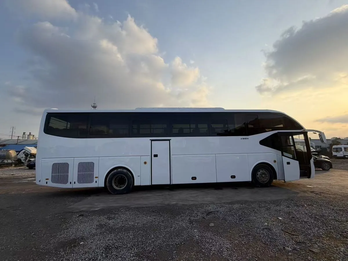 Yutong ZK6122