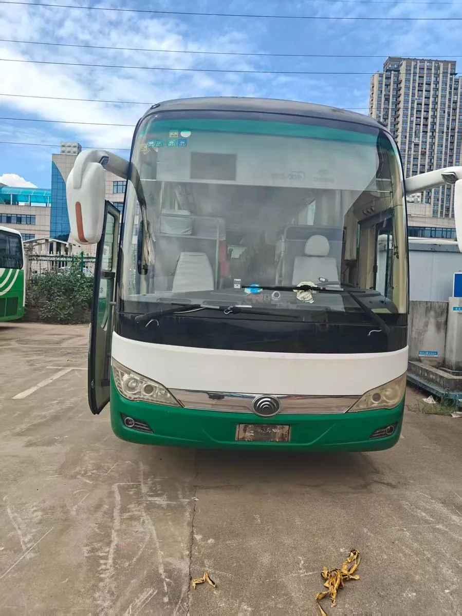 Yutong ZK6122