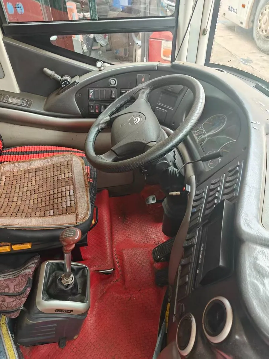 Yutong ZK6127