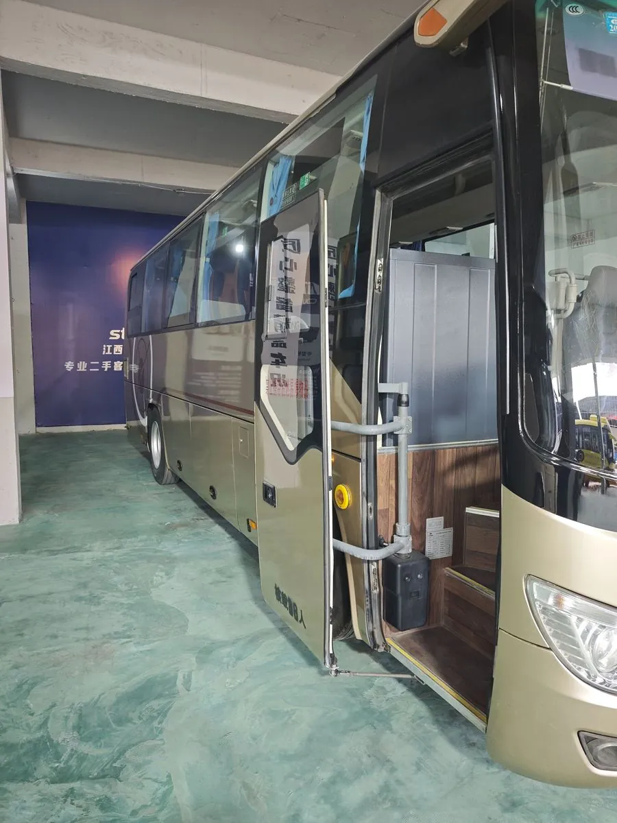 Yutong ZK6906